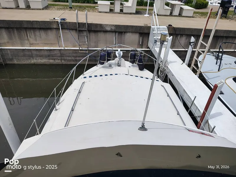 Slide: The Image of Chris-Craft Catalina 33 1979 - 16457463
