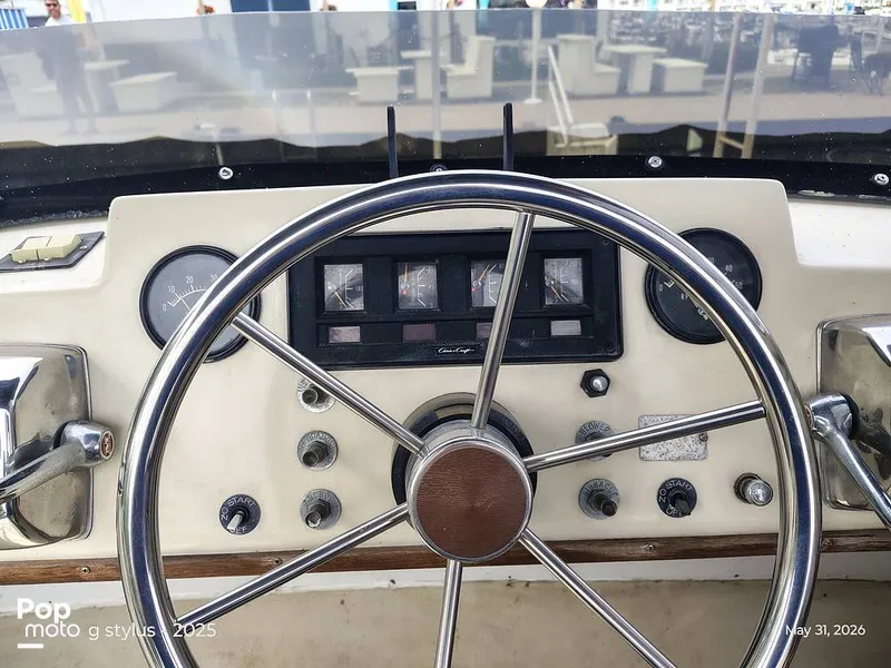 Slide: The Image of Chris-Craft Catalina 33 1979 - 16457466