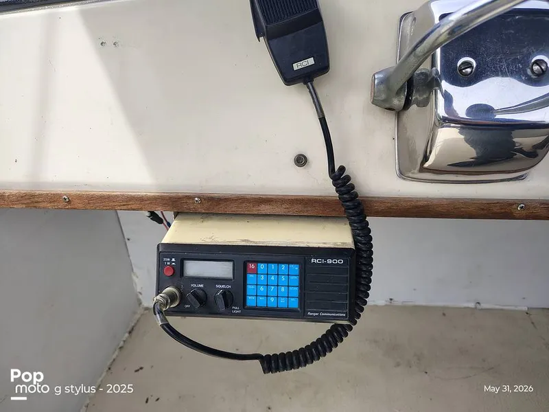 Slide: The Image of Chris-Craft Catalina 33 1979 - 16457467