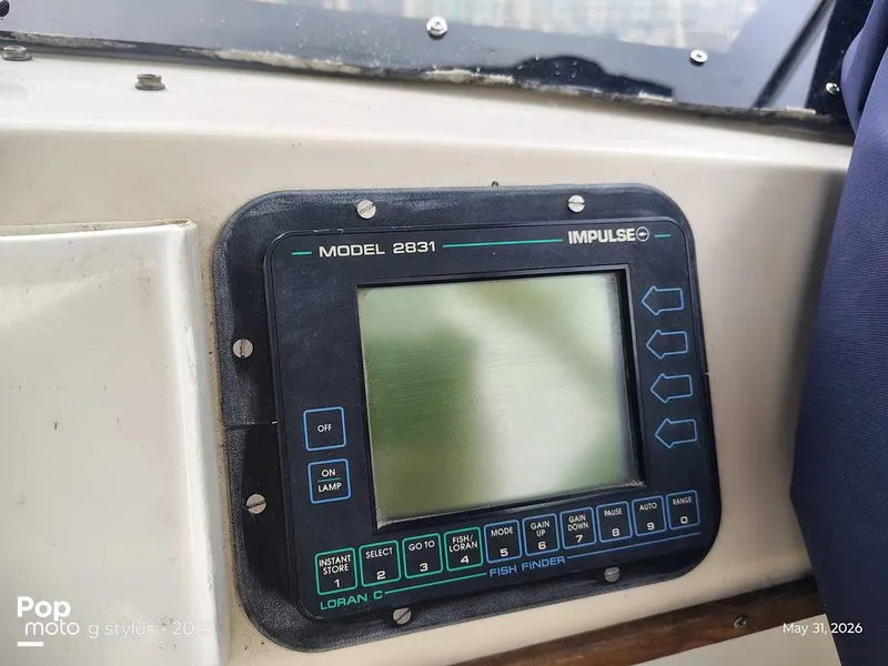 Slide: The Image of Chris-Craft Catalina 33 1979 - 16457469