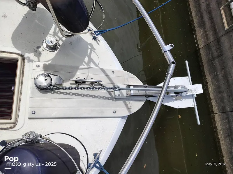 Slide: The Image of Chris-Craft Catalina 33 1979 - 16457476