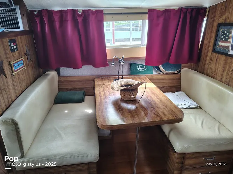 Slide: The Image of Chris-Craft Catalina 33 1979 - 16457339