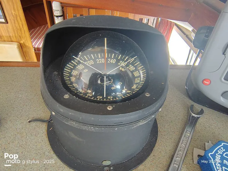 Slide: The Image of Chris-Craft Catalina 33 1979 - 16457353