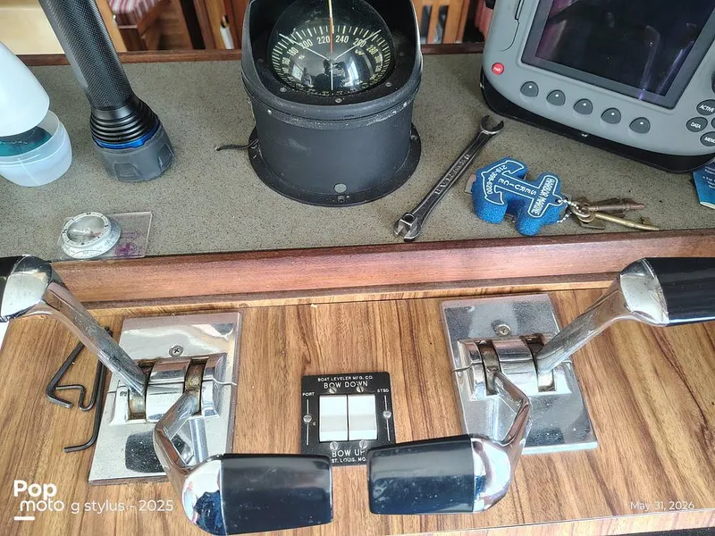 Slide: The Image of Chris-Craft Catalina 33 1979 - 16457357