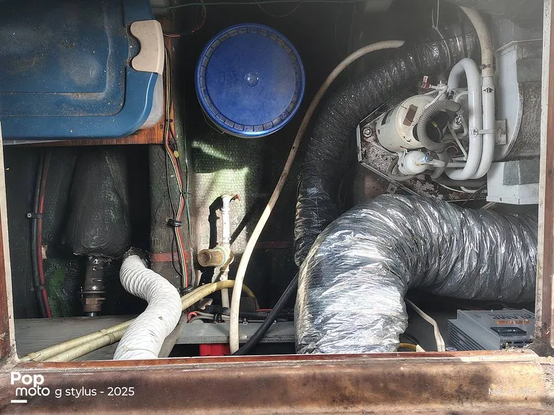 Slide: The Image of Chris-Craft Catalina 33 1979 - 16457390