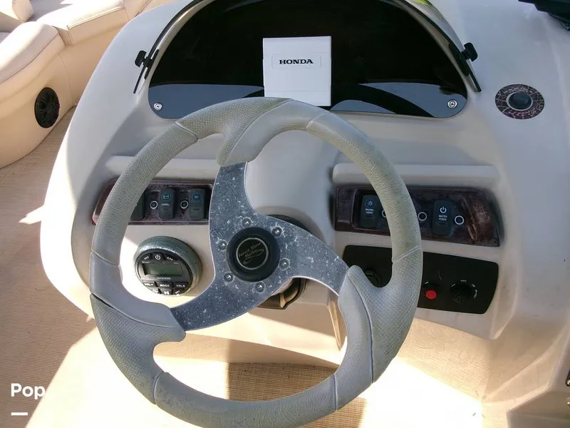 Slide: The Image of Fly By Wire Controls - 16500279