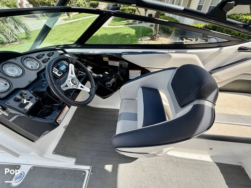 Slide: The Image of Yamaha 212X 2016 - 16471036