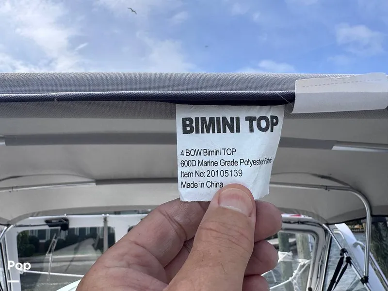 Slide: The Image of New Bimini top - 16567146