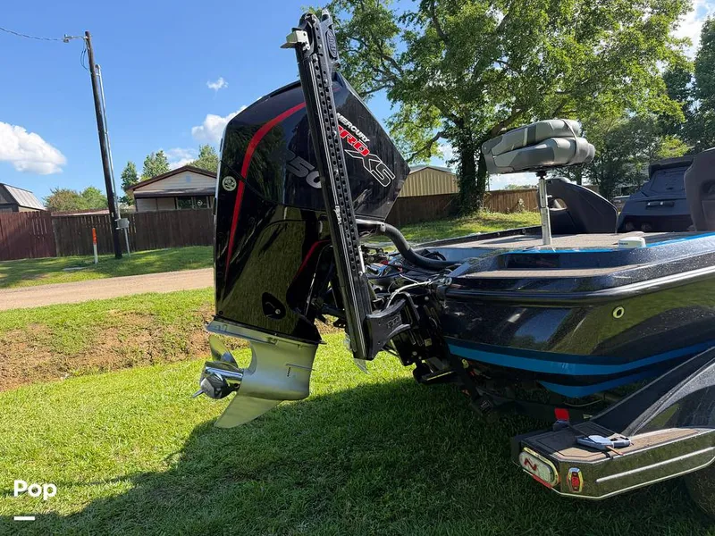 Slide: The Image of Nitro Z21 XL Dual Console 2023 - 16481752