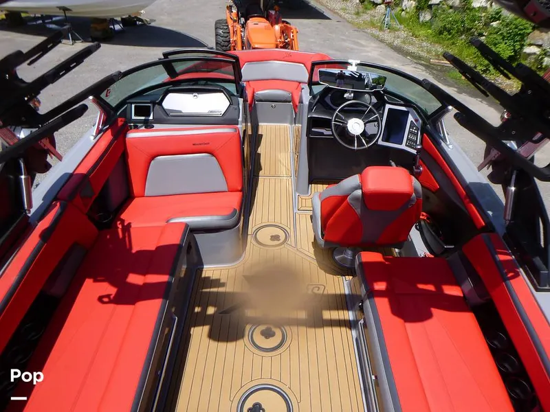 Slide: The Image of Mastercraft XStar S 2022 - 16494147
