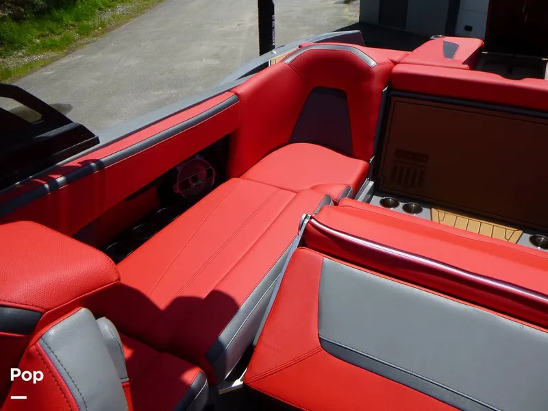 Slide: The Image of Mastercraft XStar S 2022 - 16494081