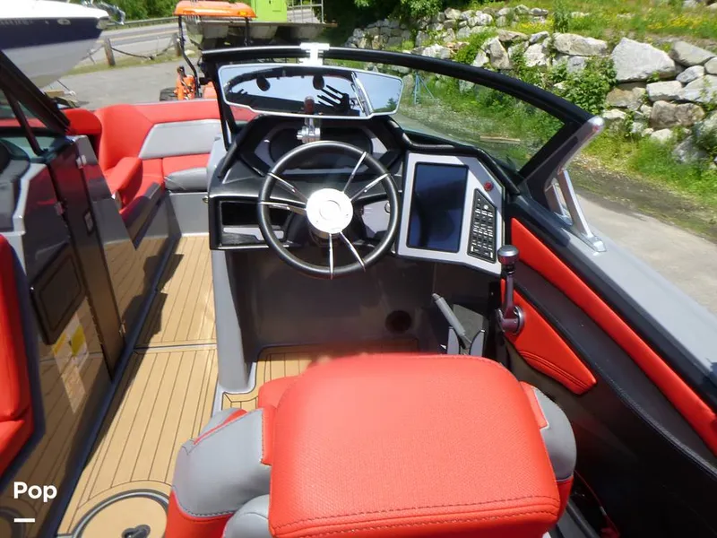 Slide: The Image of Mastercraft XStar S 2022 - 16494154