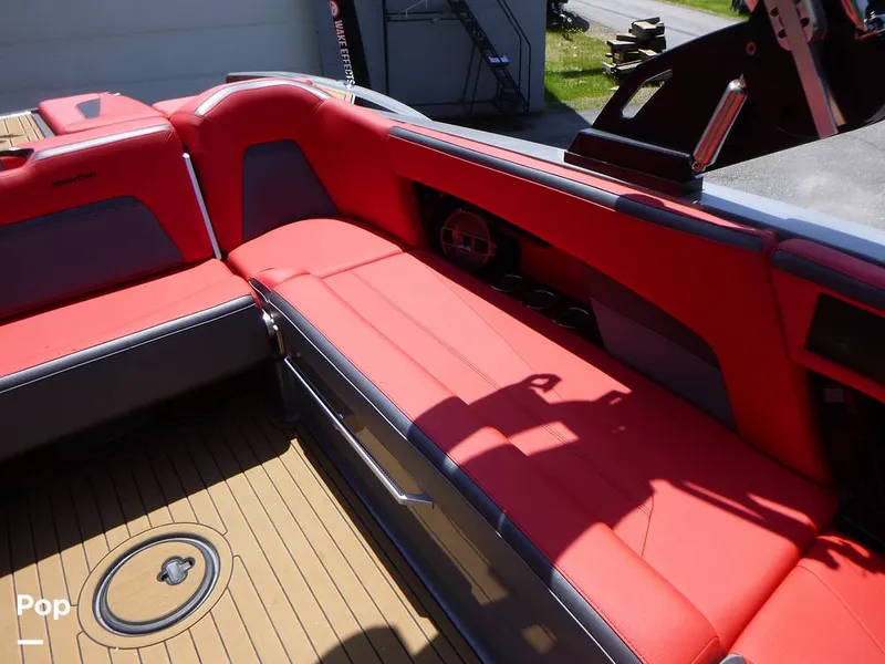 Slide: The Image of Mastercraft XStar S 2022 - 16494117