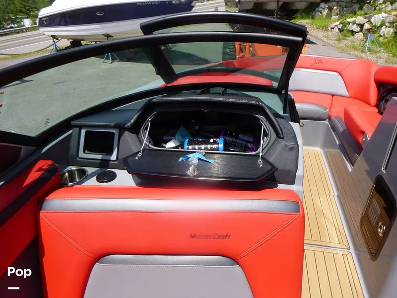 Slide: The Image of Mastercraft XStar S 2022 - 16494155
