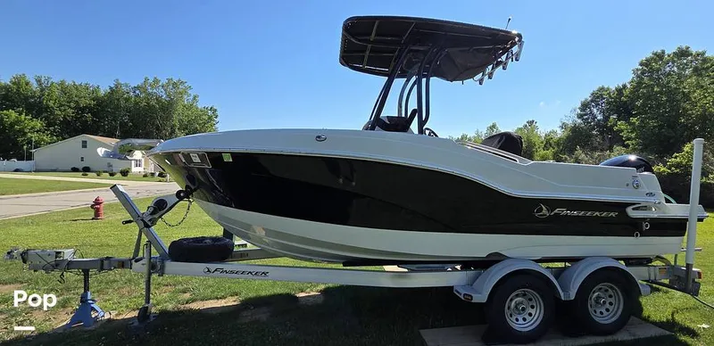 The Image of Crownline Boats Finseeker 200CC 2021 - 16506963