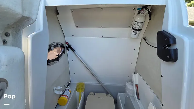 Slide: The Image of Crownline Boats Finseeker 200CC 2021 - 16507118