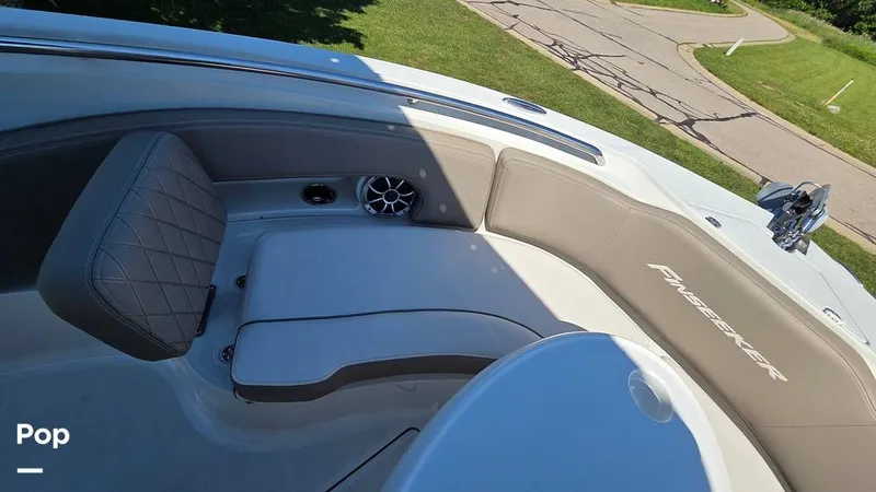 Slide: The Image of Bow Seating - 16507110