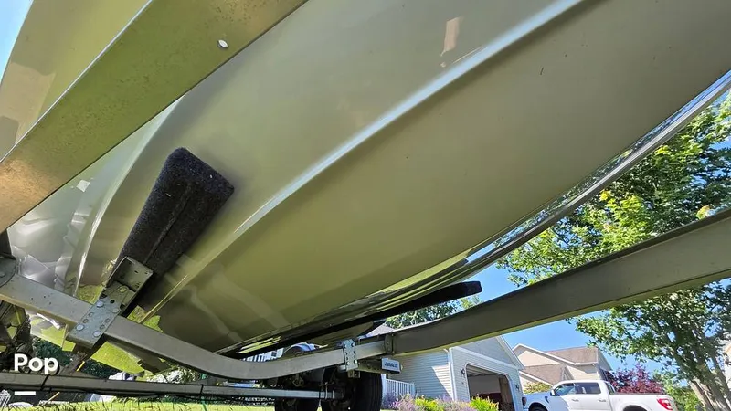 Slide: The Image of Crownline Boats Finseeker 200CC 2021 - 16507035