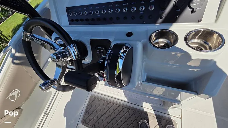 Slide: The Image of Crownline Boats Finseeker 200CC 2021 - 16507087