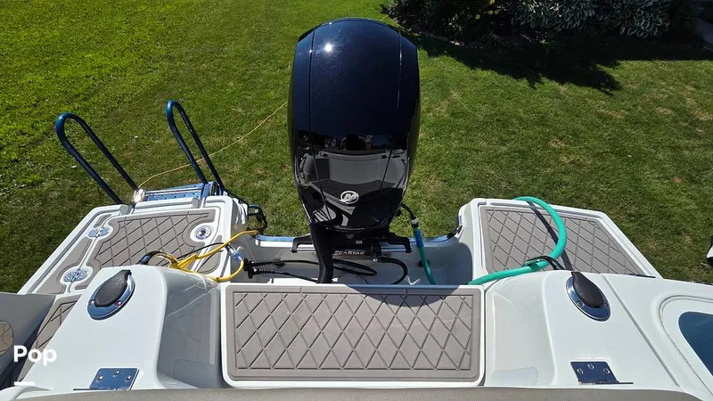 Slide: The Image of Crownline Boats Finseeker 200CC 2021 - 16507041