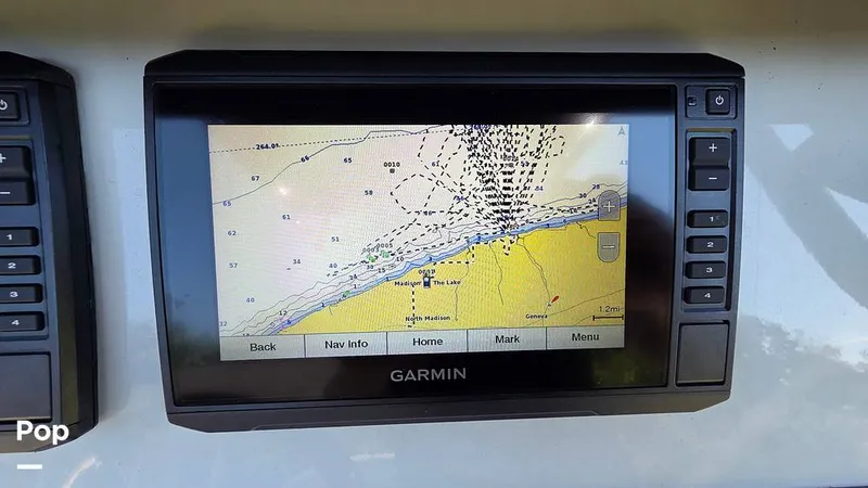 Slide: The Image of GPS/ Fishfinder/ Plotter - 16507093