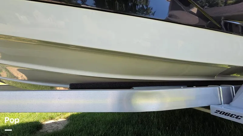 Slide: The Image of Crownline Boats Finseeker 200CC 2021 - 16506986