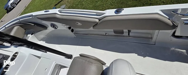 Slide: The Image of Crownline Boats Finseeker 200CC 2021 - 16507073
