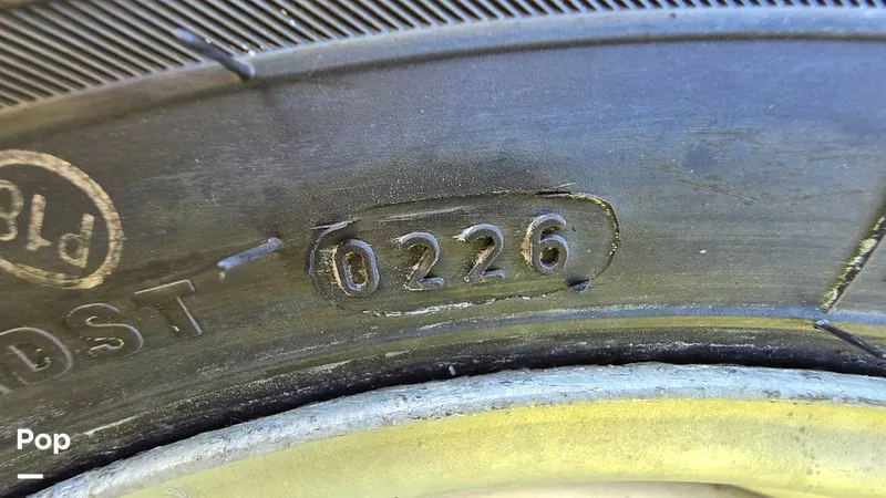 Slide: The Image of Tire Date Code - 16506990