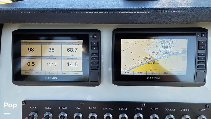 Slide: The Image of GPS/ Fishfinder/ Plotter - 16507092