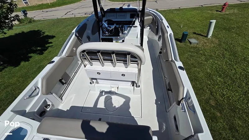 Slide: The Image of Crownline Boats Finseeker 200CC 2021 - 16507122