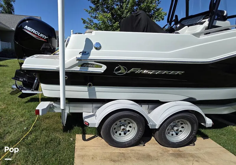 Slide: The Image of Crownline Boats Finseeker 200CC 2021 - 16507021
