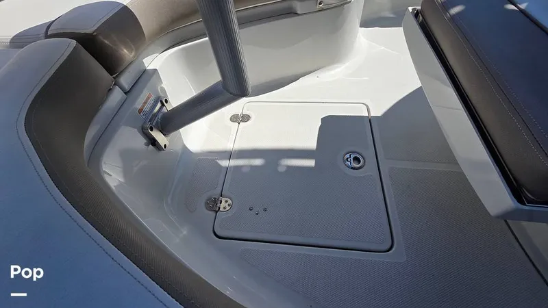 Slide: The Image of Crownline Boats Finseeker 200CC 2021 - 16507106