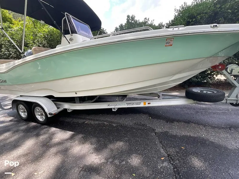 Slide: The Image of NauticStar 211 Hybrid 2019 - 16623100