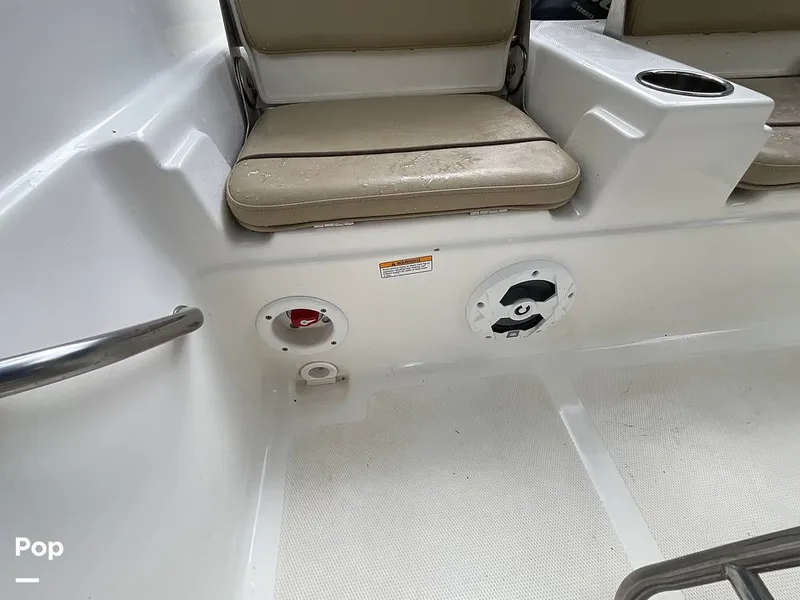 Slide: The Image of NauticStar 211 Hybrid 2019 - 16623152