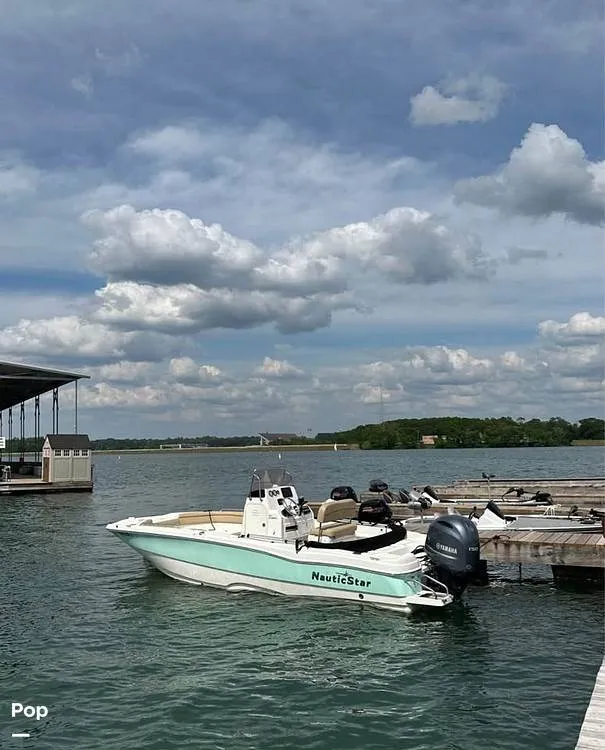 The Image of NauticStar 211 Hybrid 2019 - 16499366