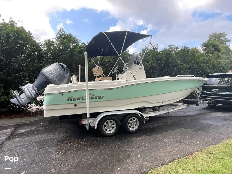 Slide: The Image of NauticStar 211 Hybrid 2019 - 16623097