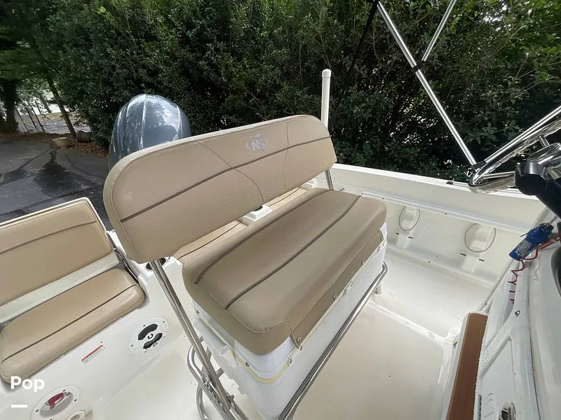 Slide: The Image of NauticStar 211 Hybrid 2019 - 16623143