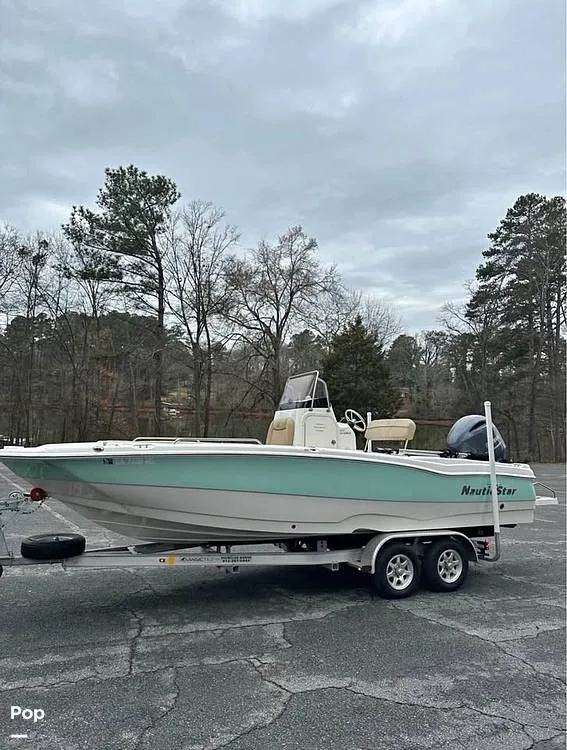 Slide: The Image of NauticStar 211 Hybrid 2019 - 16499561