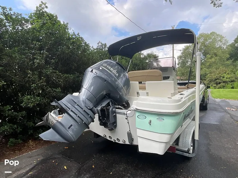 Slide: The Image of NauticStar 211 Hybrid 2019 - 16623099