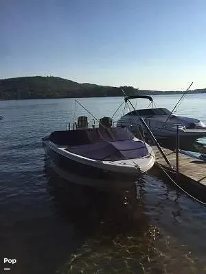Slide: The Image of Peace of mind: Ask for a complimentary BoatHistoryReport report ($39.99 value) - I1
