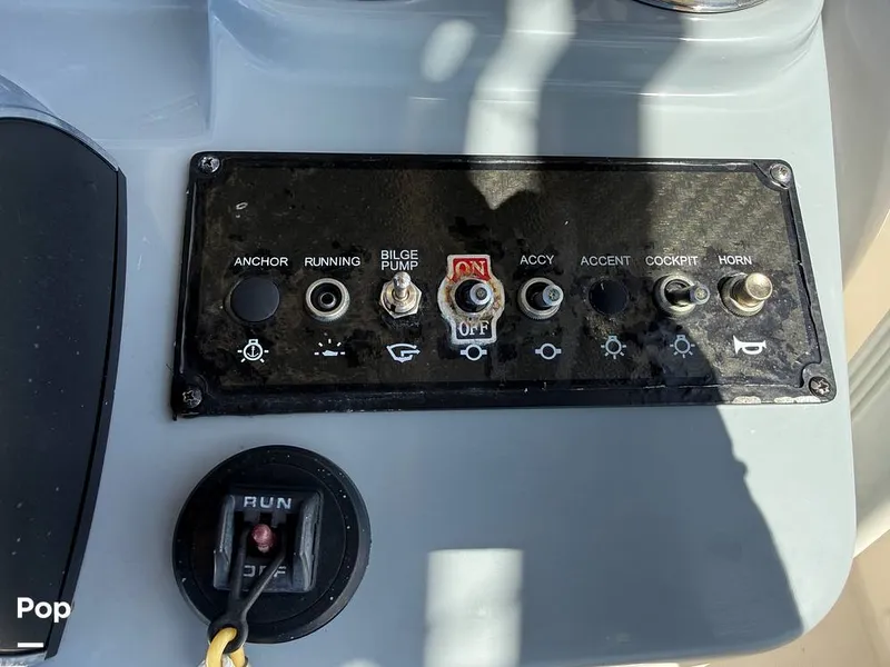 Slide: The Image of Bayliner Trophy T22 2024 - 16496923