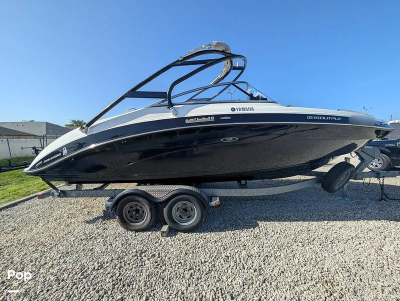 Slide: The Image of Yamaha 242 Limited S 2013 - 16576708