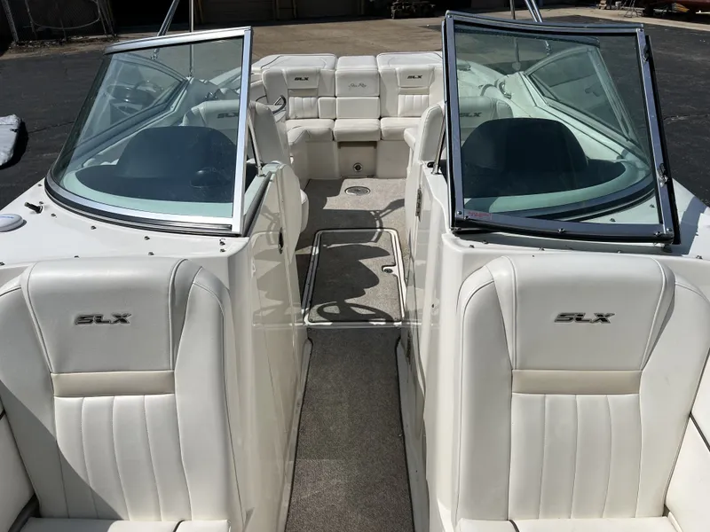 Slide: The Image of Sea Ray 270 SLX 2008 - 29