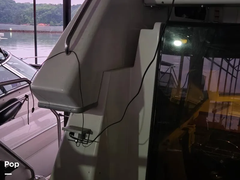 Slide: The Image of Carver Yachts 390 Aft Cabin 1994 - 16506193