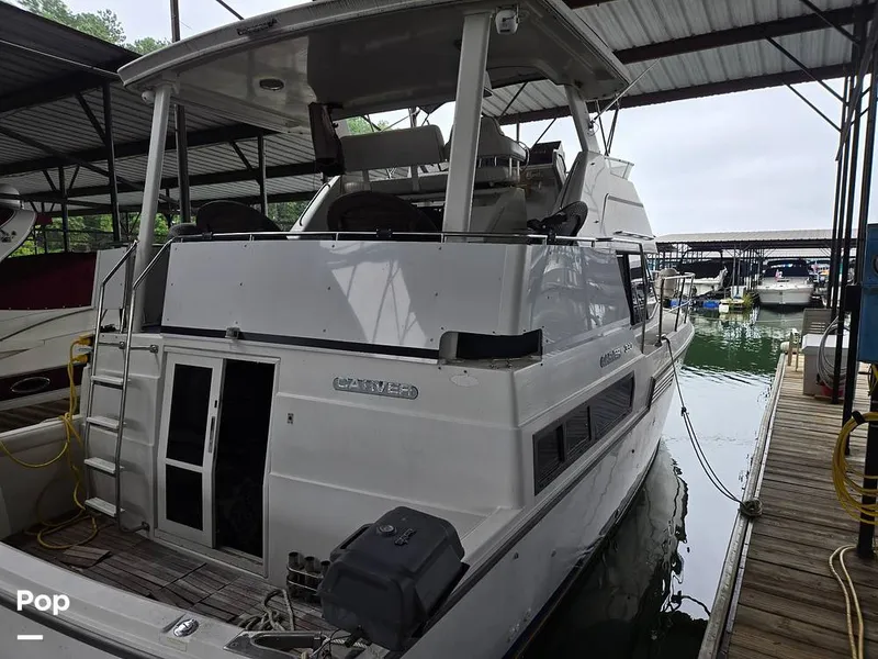 Slide: The Image of Carver Yachts 390 Aft Cabin 1994 - 16481073