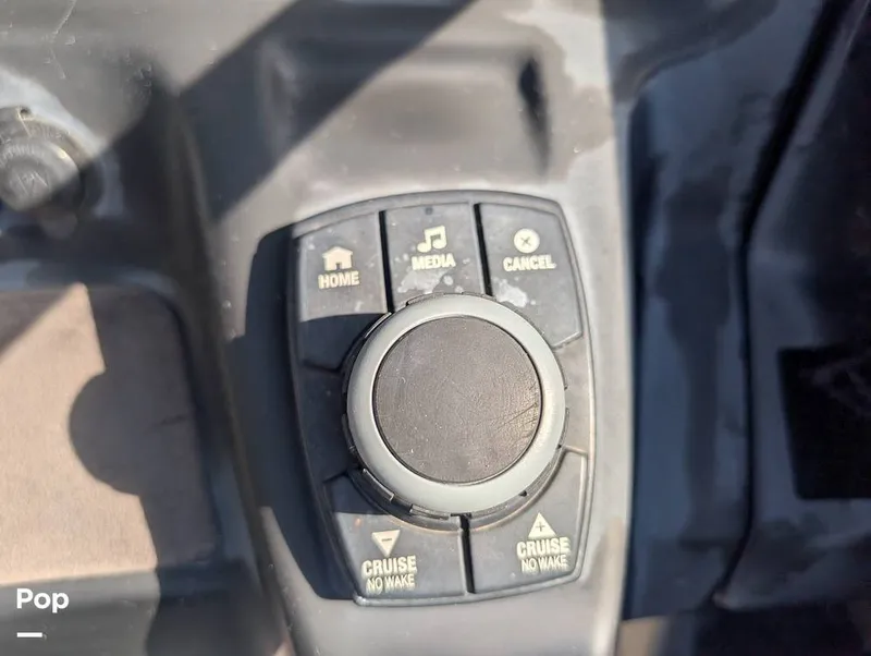 Slide: The Image of Yamaha 242 LIMITED S 2015 - 16548452