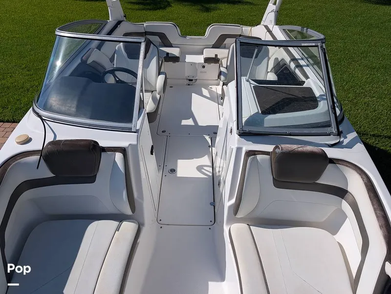 Slide: The Image of Yamaha 242 LIMITED S 2015 - 16548408