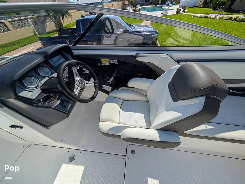 Slide: The Image of Yamaha 242 LIMITED S 2015 - 16548337