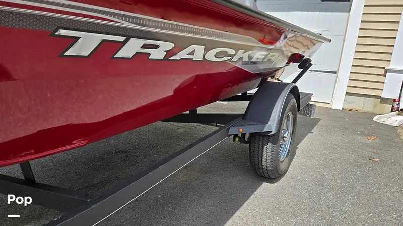 Slide: The Image of Tracker Pro 195 TXW 2022 - 16495143