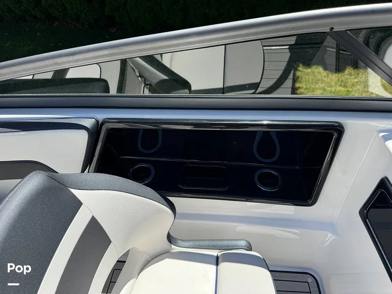Slide: The Image of Yamaha 195S 2021 - 16480048